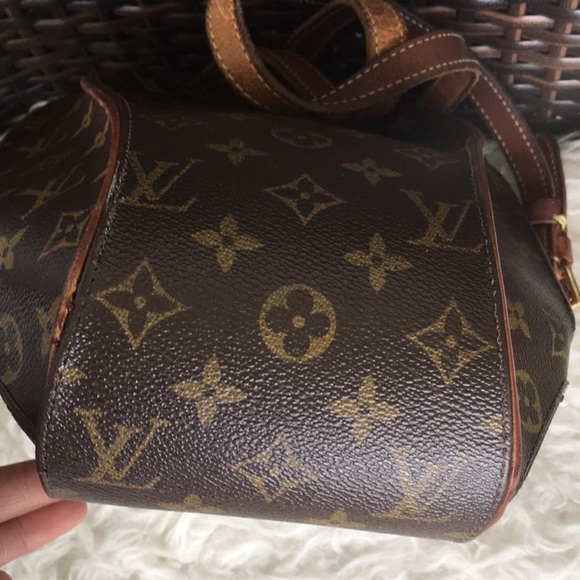Authentic Louis Vuitton
Ellipse Backpack Monogram Canvas - Picture 6 of 16